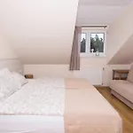 Gościnne 54 *