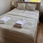 Goscinne 54 Apartment *