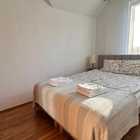 Apartment Goscinne 54 *